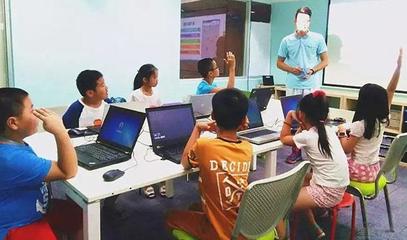 哈工大學子投身教育科技，以技術開發引領未來教育變革